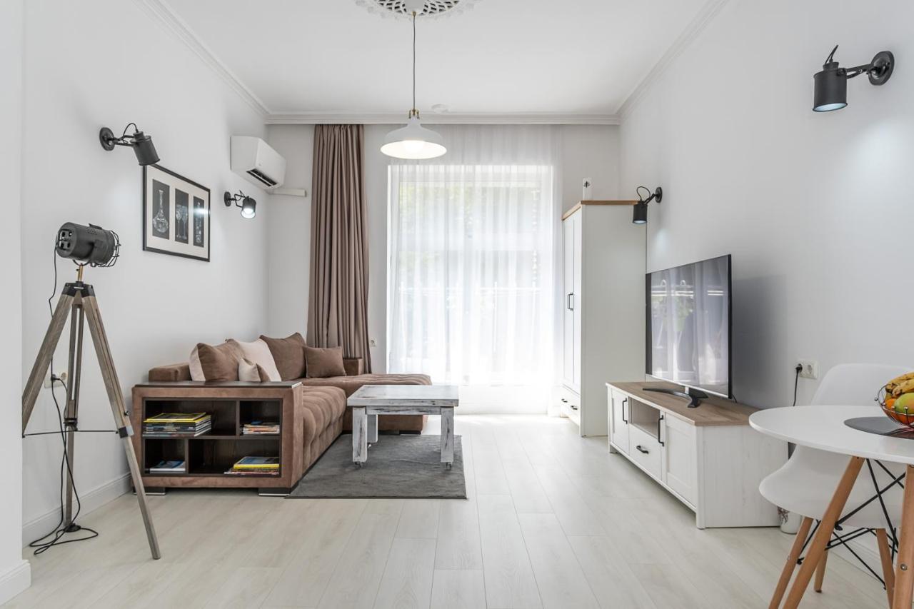 Jazz & Wine - Luxury Apartment By The Sea & Parking & Hbo & Netflix Varna Exterior foto